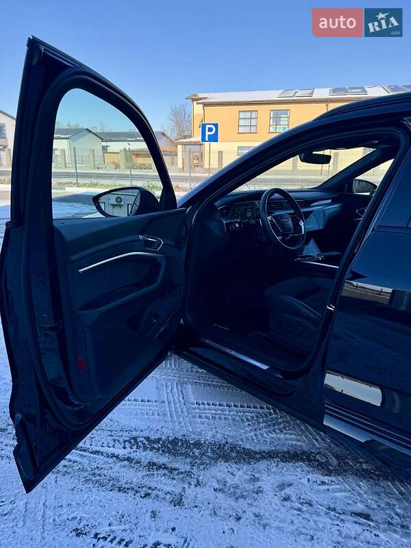 Внедорожник / Кроссовер Audi e-tron Sportback 2021 в Киеве