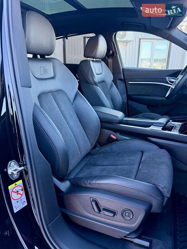 Внедорожник / Кроссовер Audi e-tron Sportback 2021 в Киеве