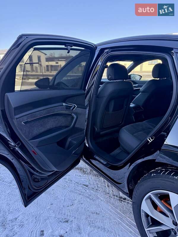 Внедорожник / Кроссовер Audi e-tron Sportback 2021 в Киеве