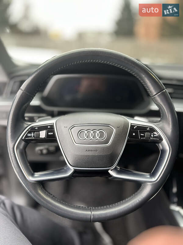 Внедорожник / Кроссовер Audi e-tron Sportback 2020 в Житомире