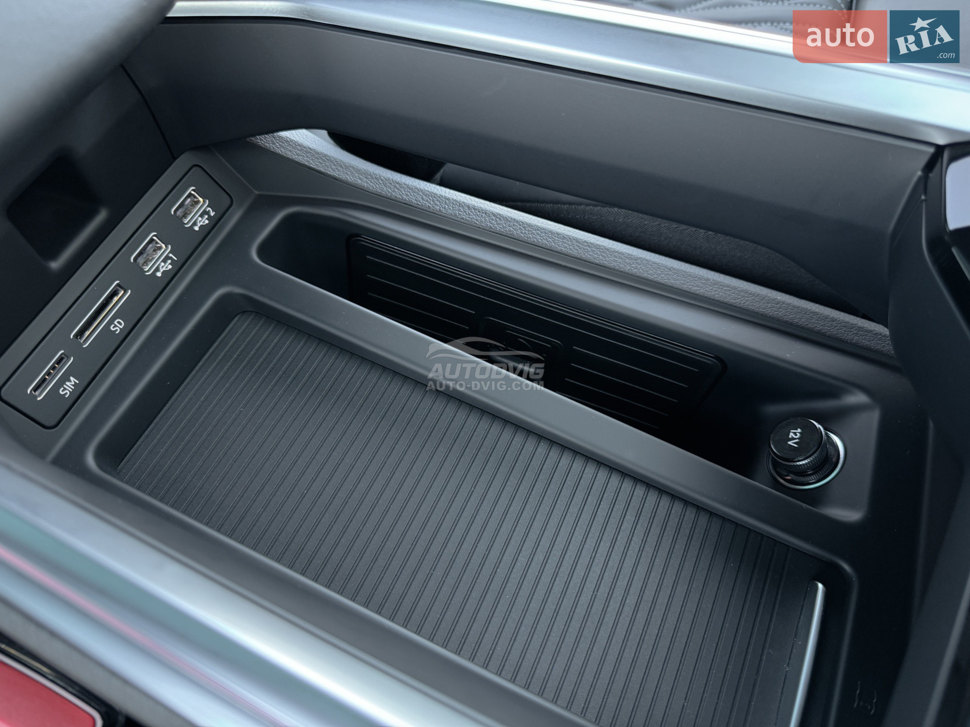 2020 Audi e-tron Sportback - мініатюра 9
