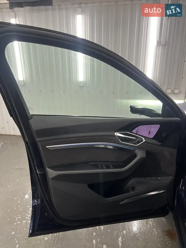 Audi e-tron Sportback 2020 VIN WAUZZZGE1LB029452 фото оголошення 23 з 50