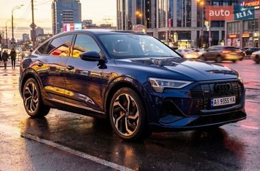 Внедорожник / Кроссовер Audi e-tron Sportback 2022 в Киеве