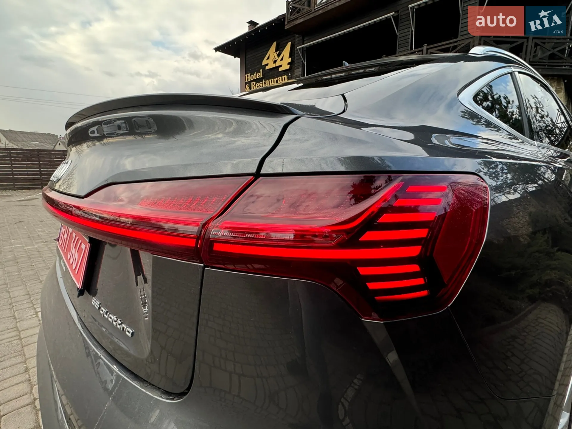 2020 Audi e-tron Sportback - мініатюра 14