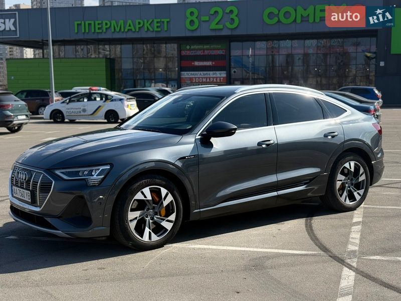 Внедорожник / Кроссовер Audi e-tron Sportback 2020 в Киеве