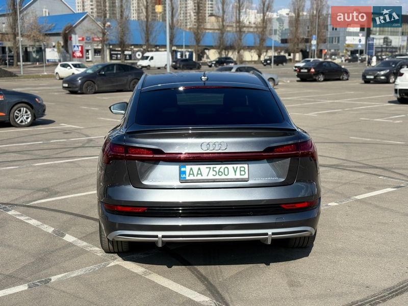 Внедорожник / Кроссовер Audi e-tron Sportback 2020 в Киеве