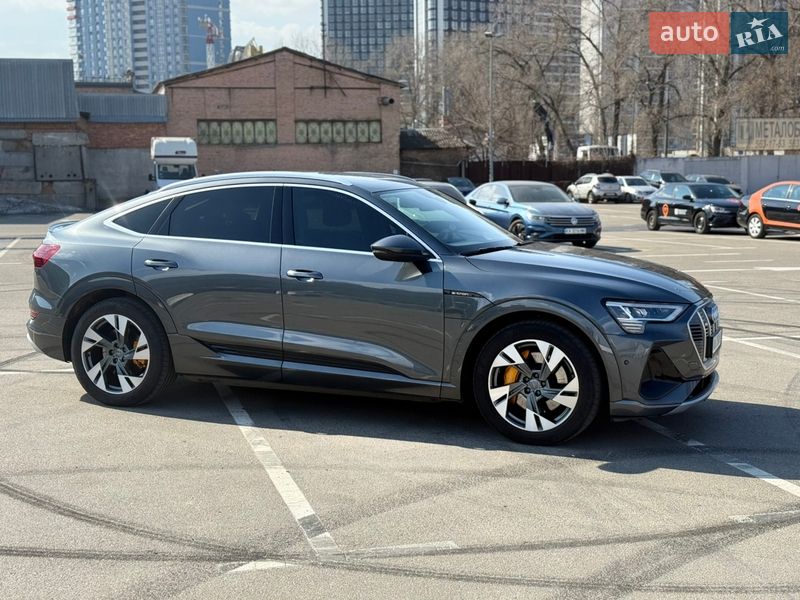 Внедорожник / Кроссовер Audi e-tron Sportback 2020 в Киеве