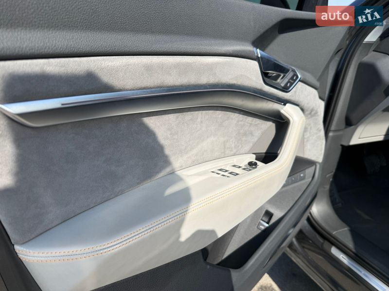 Внедорожник / Кроссовер Audi e-tron Sportback 2020 в Киеве