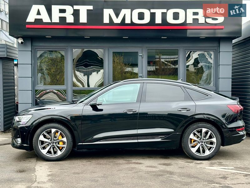 Внедорожник / Кроссовер Audi e-tron Sportback 2022 в Киеве