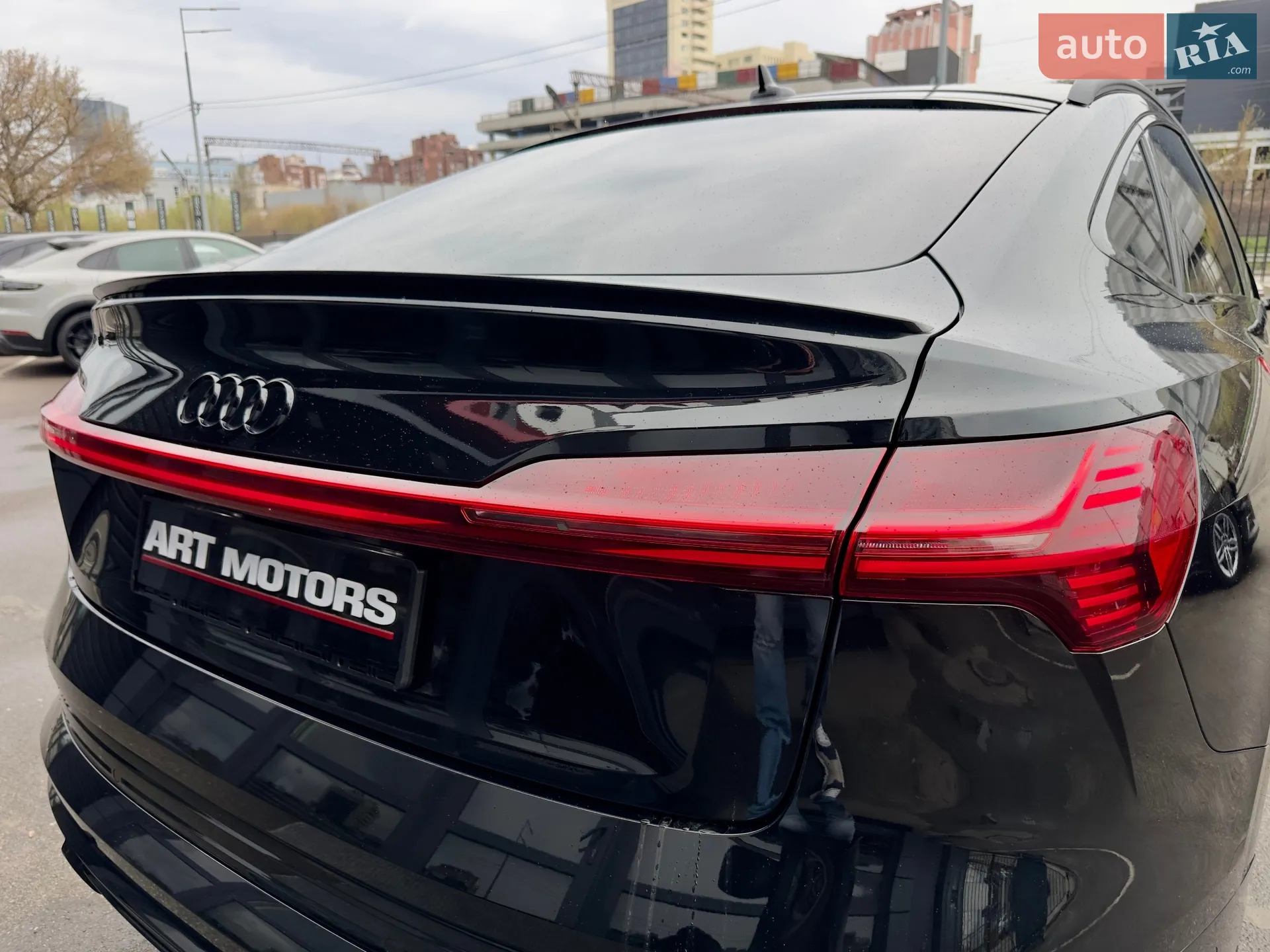 2022 Audi e-tron Sportback - мініатюра 9