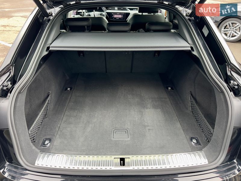 Внедорожник / Кроссовер Audi e-tron Sportback 2022 в Киеве