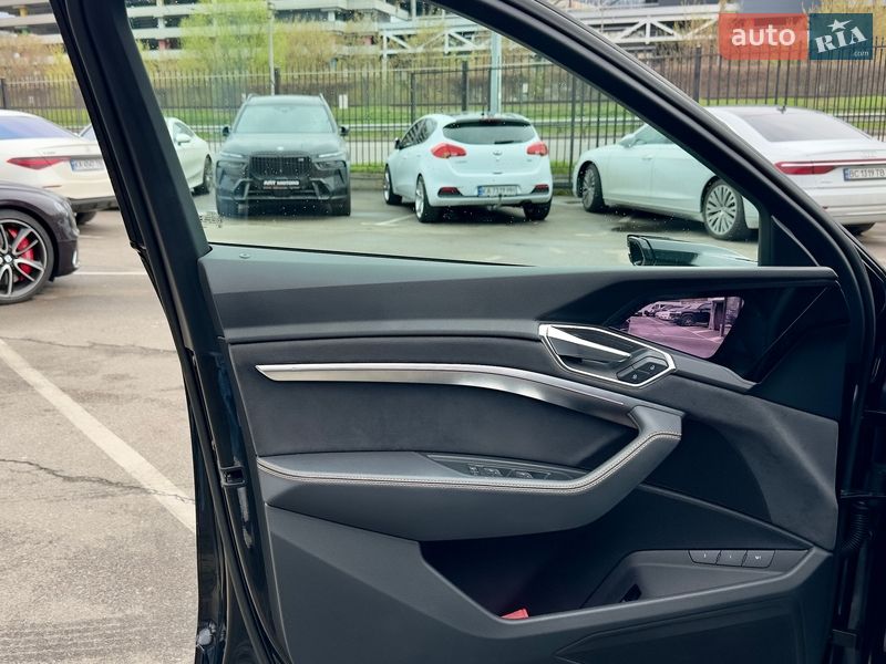 Внедорожник / Кроссовер Audi e-tron Sportback 2022 в Киеве