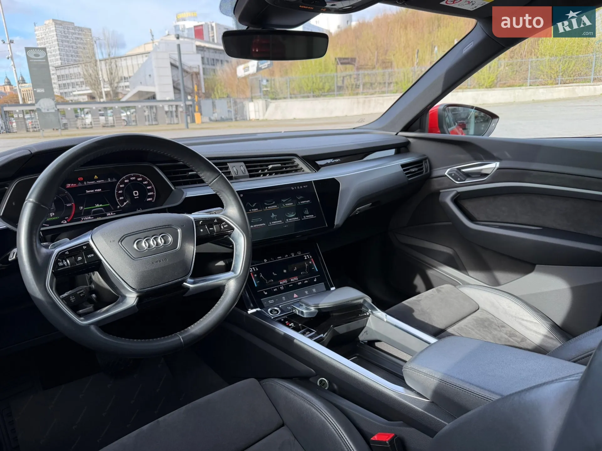 2020 Audi e-tron Sportback - мініатюра 16