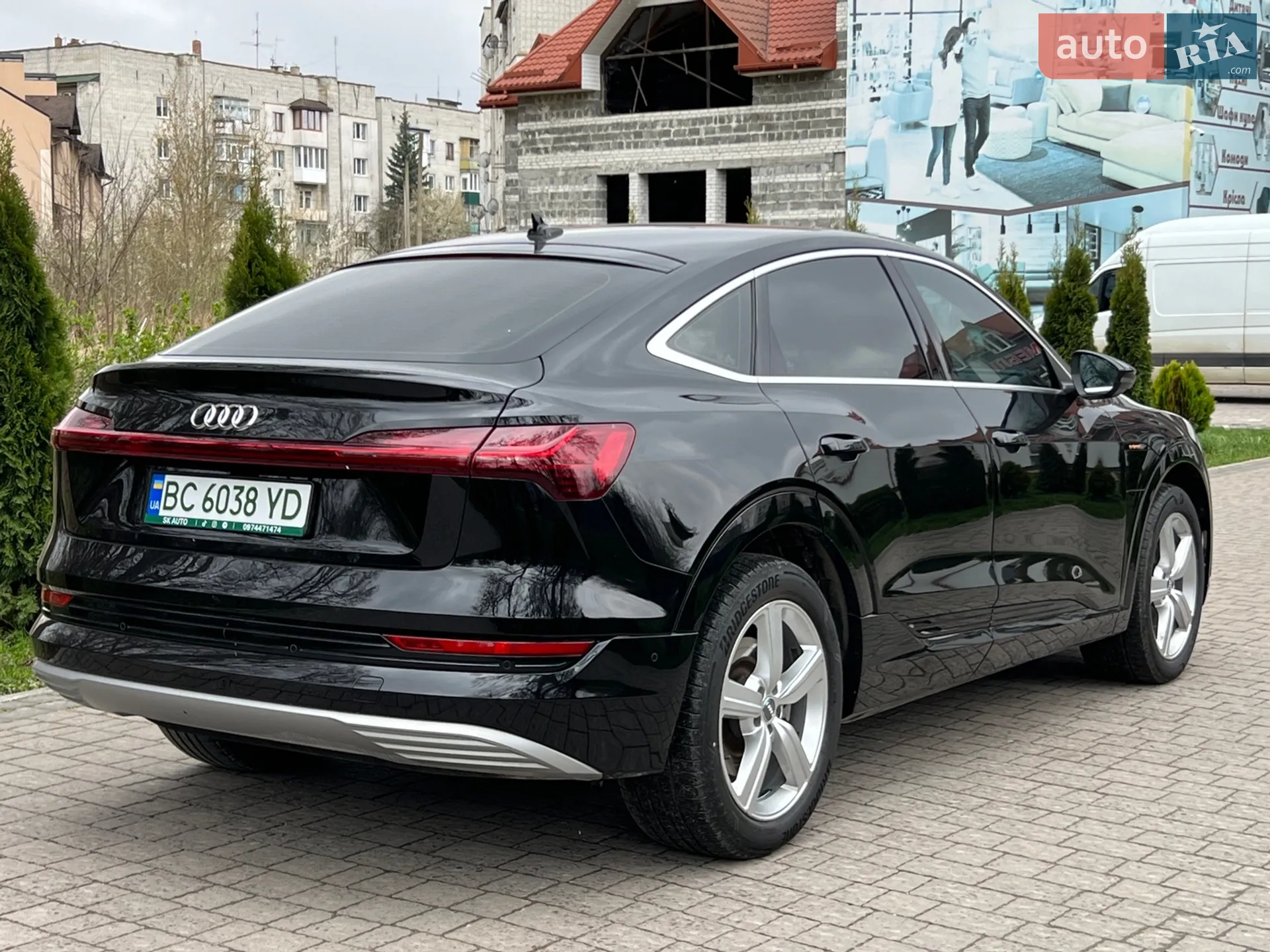 2020 Audi e-tron Sportback - мініатюра 5
