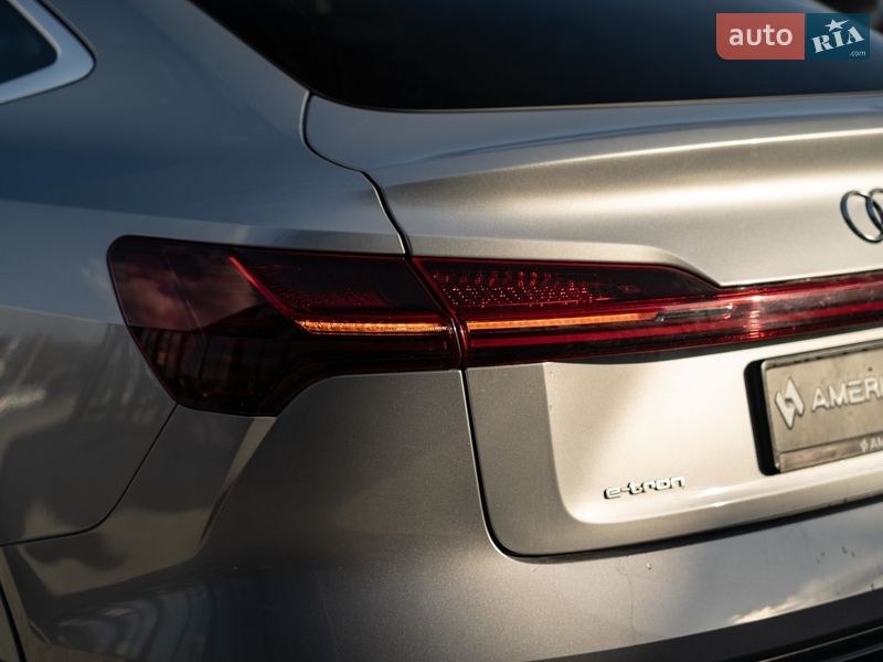 Внедорожник / Кроссовер Audi e-tron Sportback 2020 в Черновцах