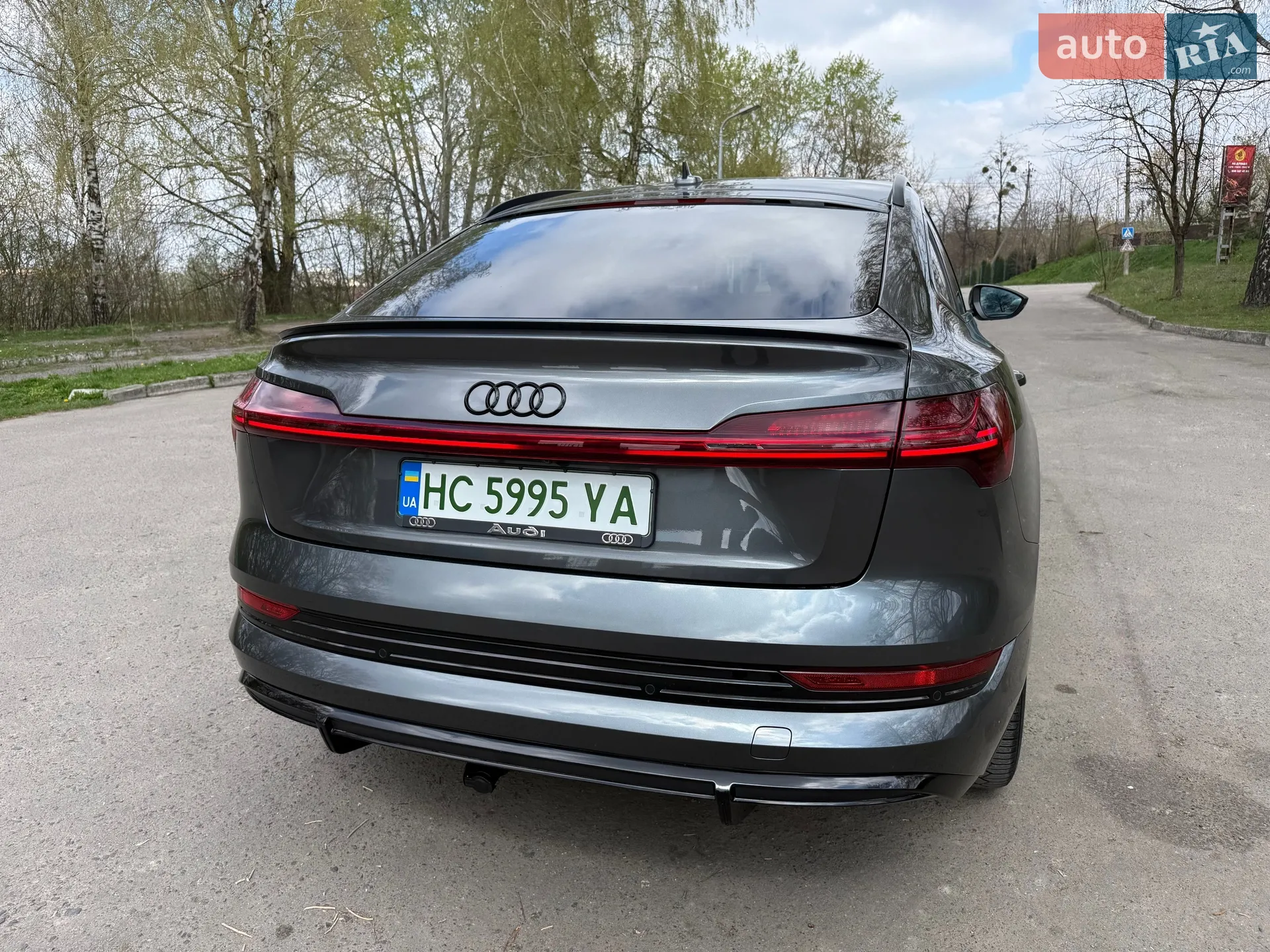 2022 Audi e-tron Sportback - мініатюра 13