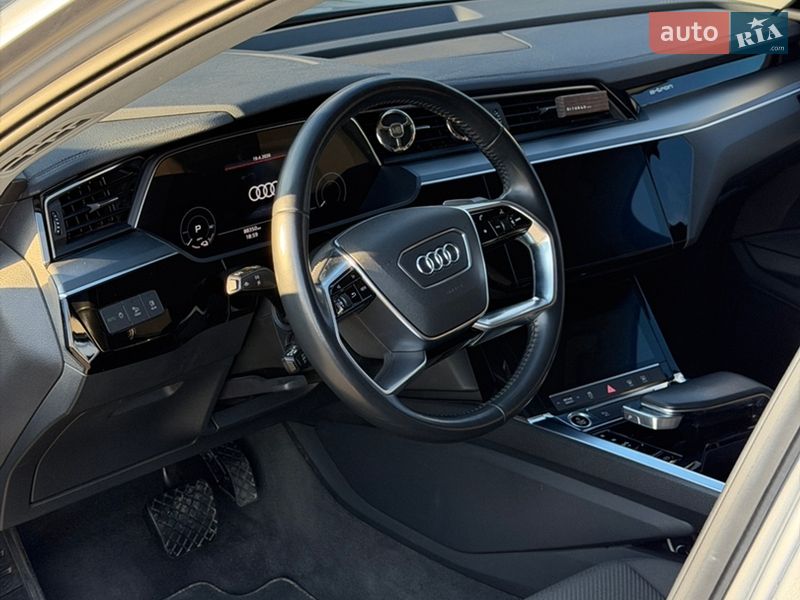 Внедорожник / Кроссовер Audi e-tron Sportback 2020 в Львове
