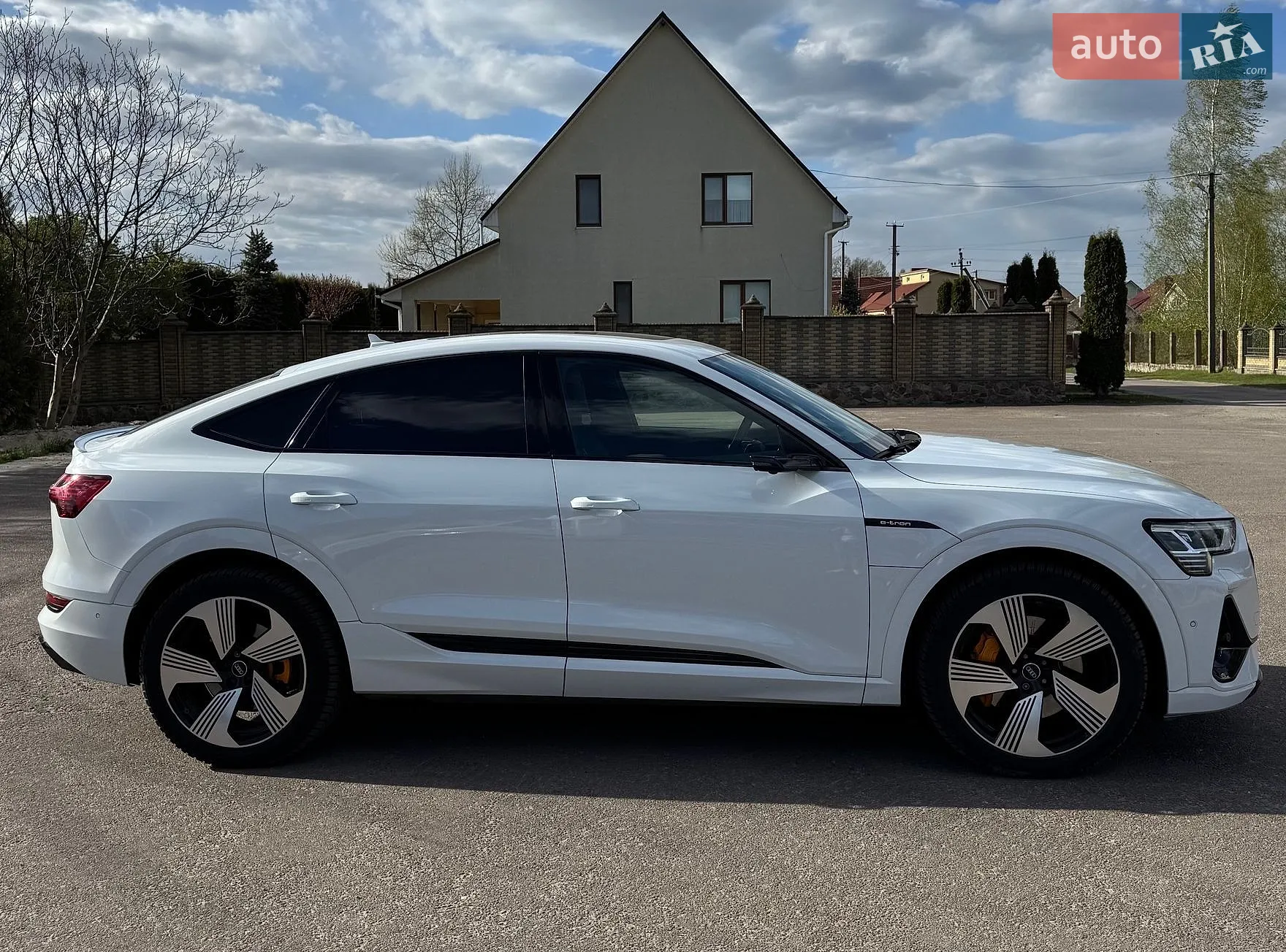 2020 Audi e-tron Sportback - мініатюра 8