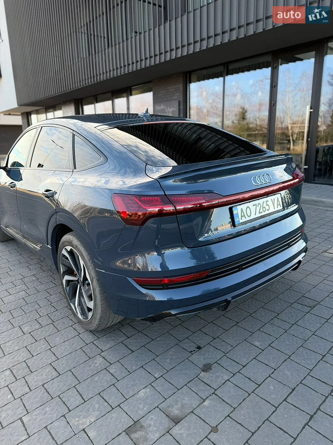 2022 Audi e-tron Sportback - мініатюра 12