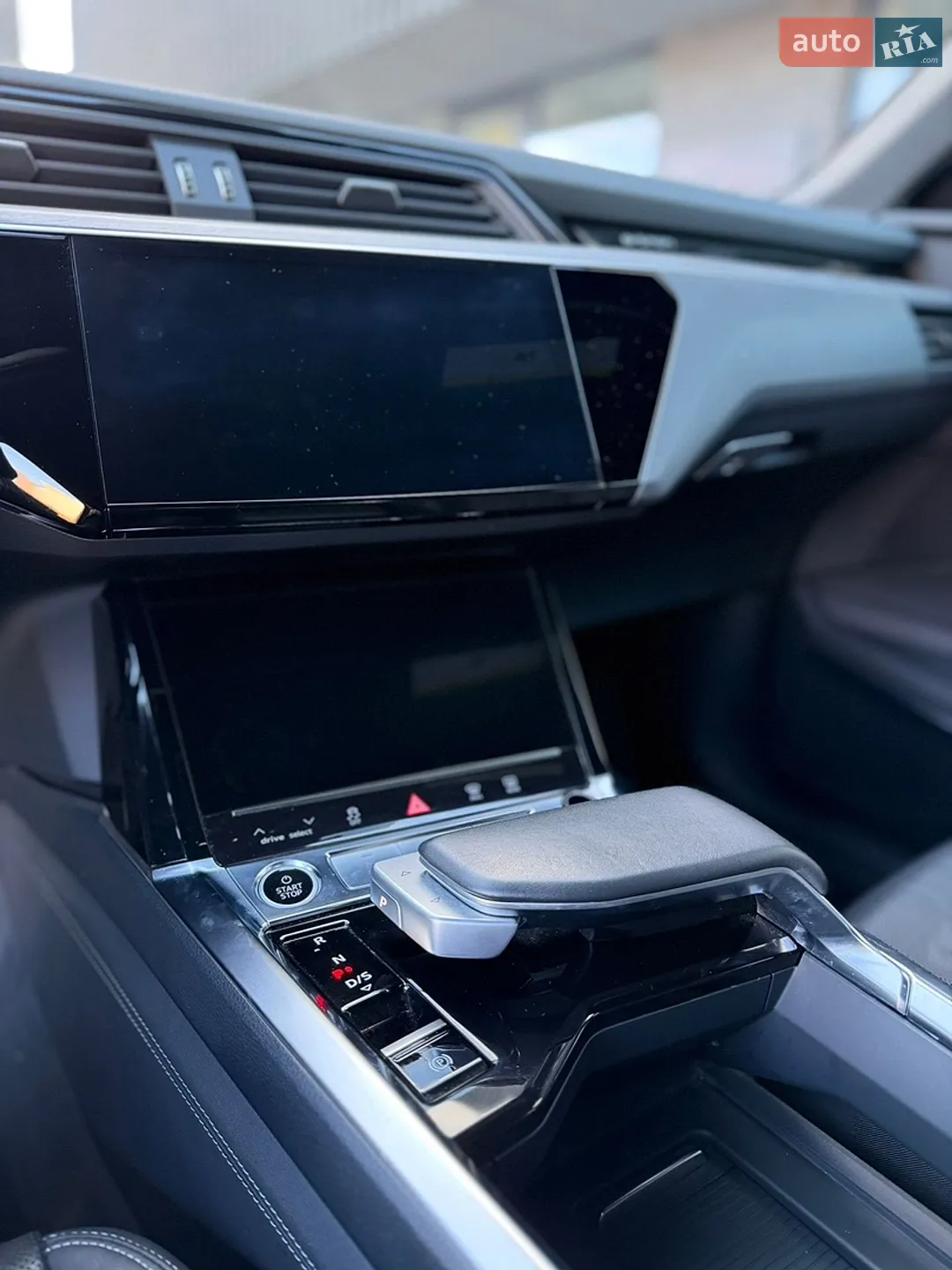 2022 Audi e-tron Sportback - мініатюра 30