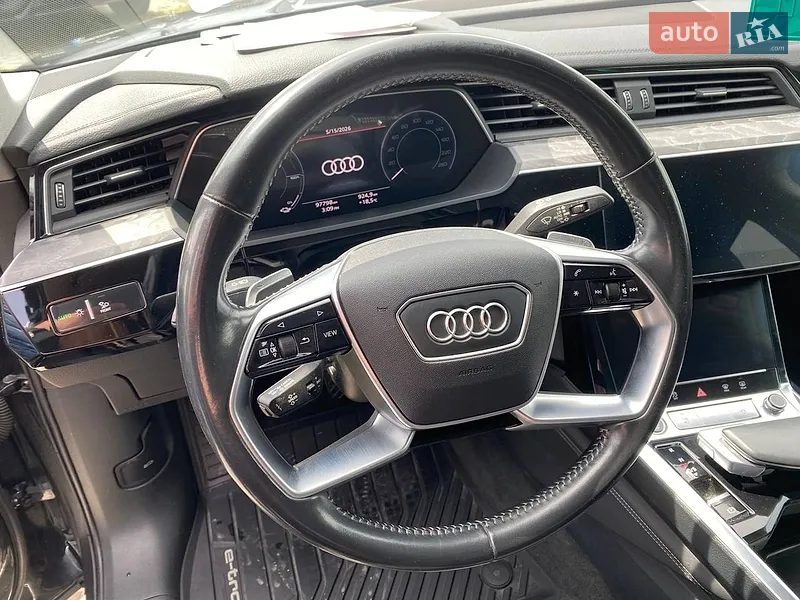 Audi e-tron Sportback 2021 VIN WA12AAGE2MB012331 фото оголошення 13 з 59