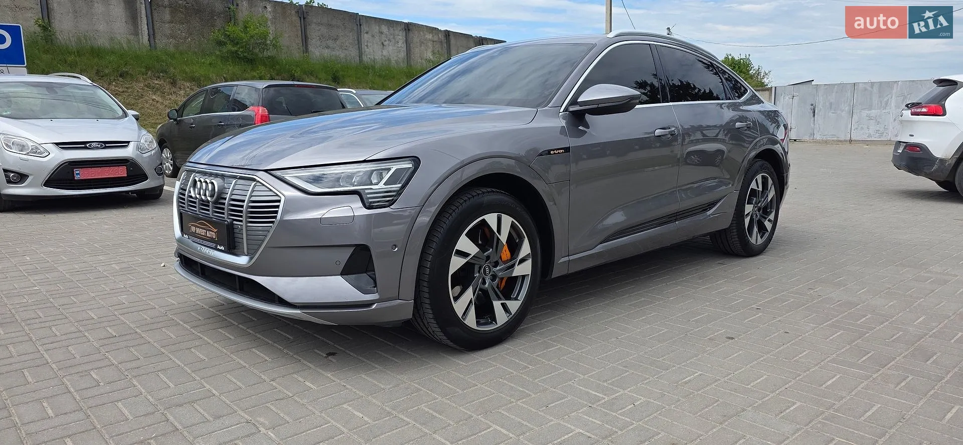 2020 Audi e-tron Sportback - мініатюра 2
