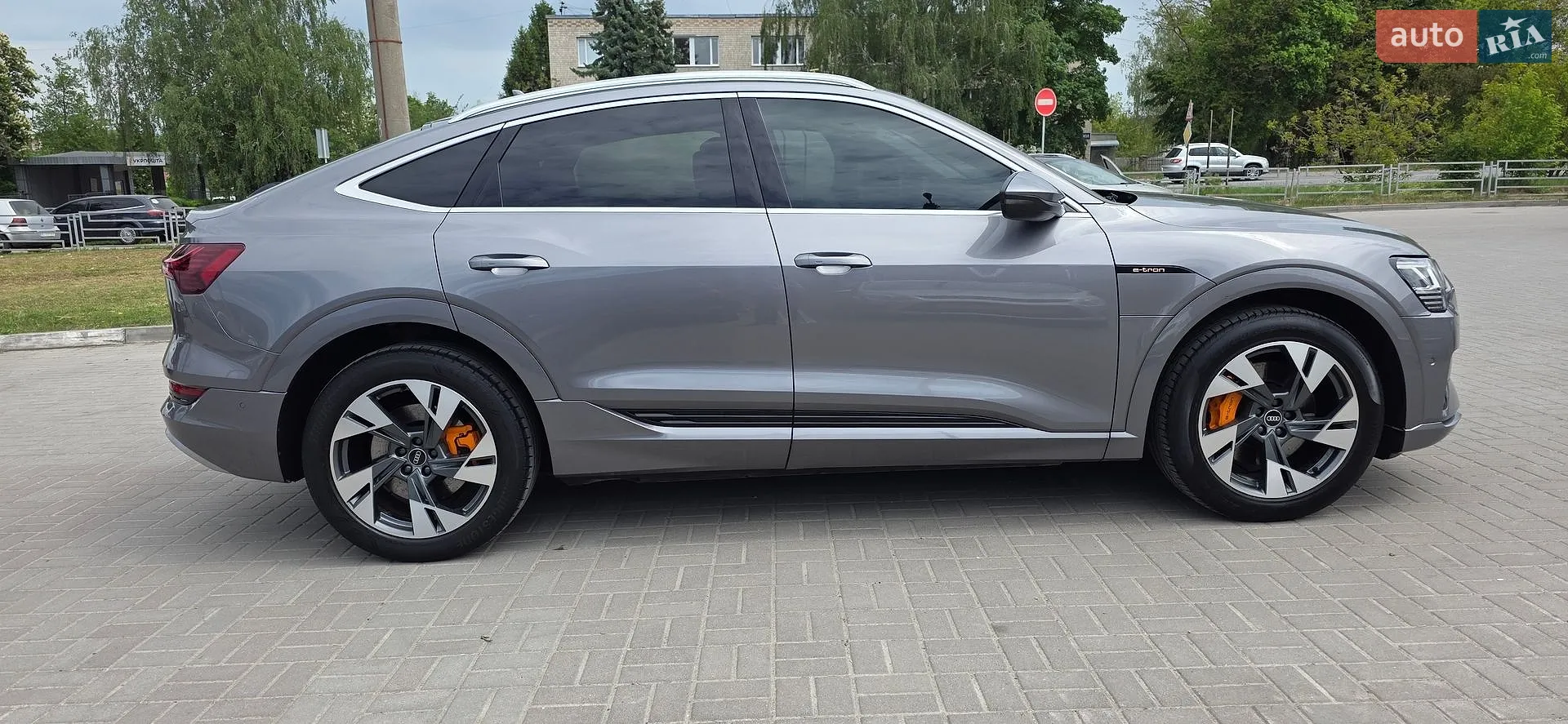 2020 Audi e-tron Sportback - мініатюра 12