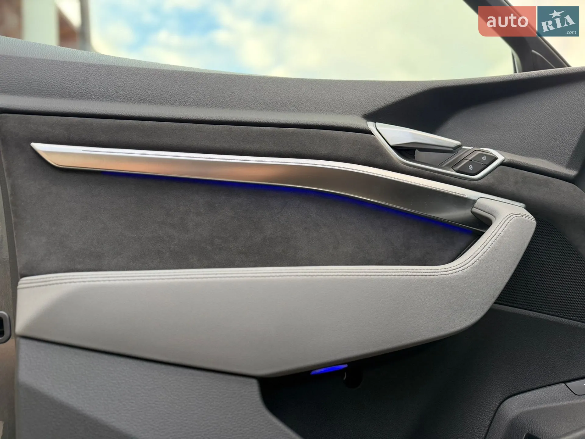 2021 Audi e-tron Sportback - мініатюра 22