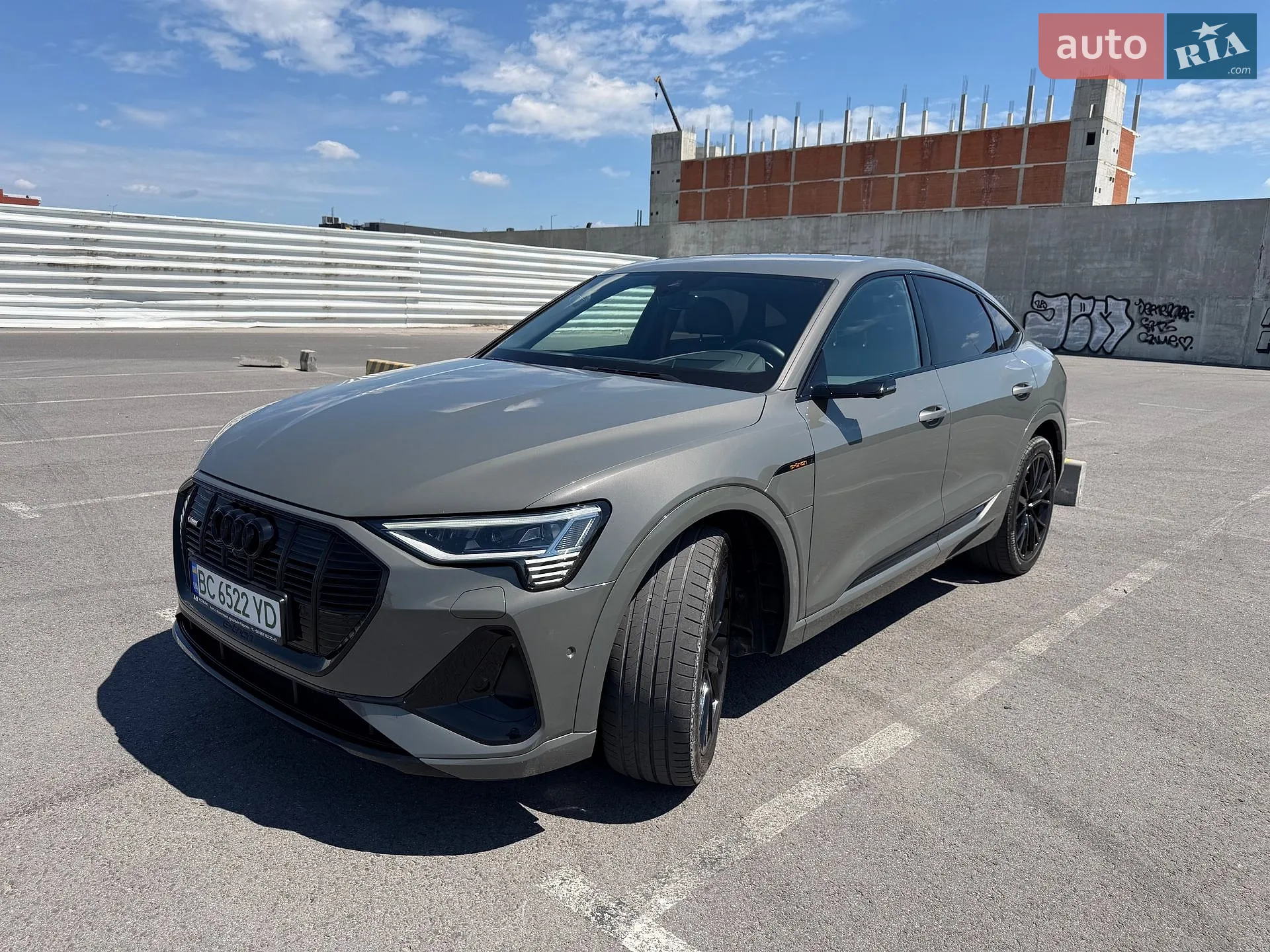 2022 Audi e-tron Sportback - мініатюра 2