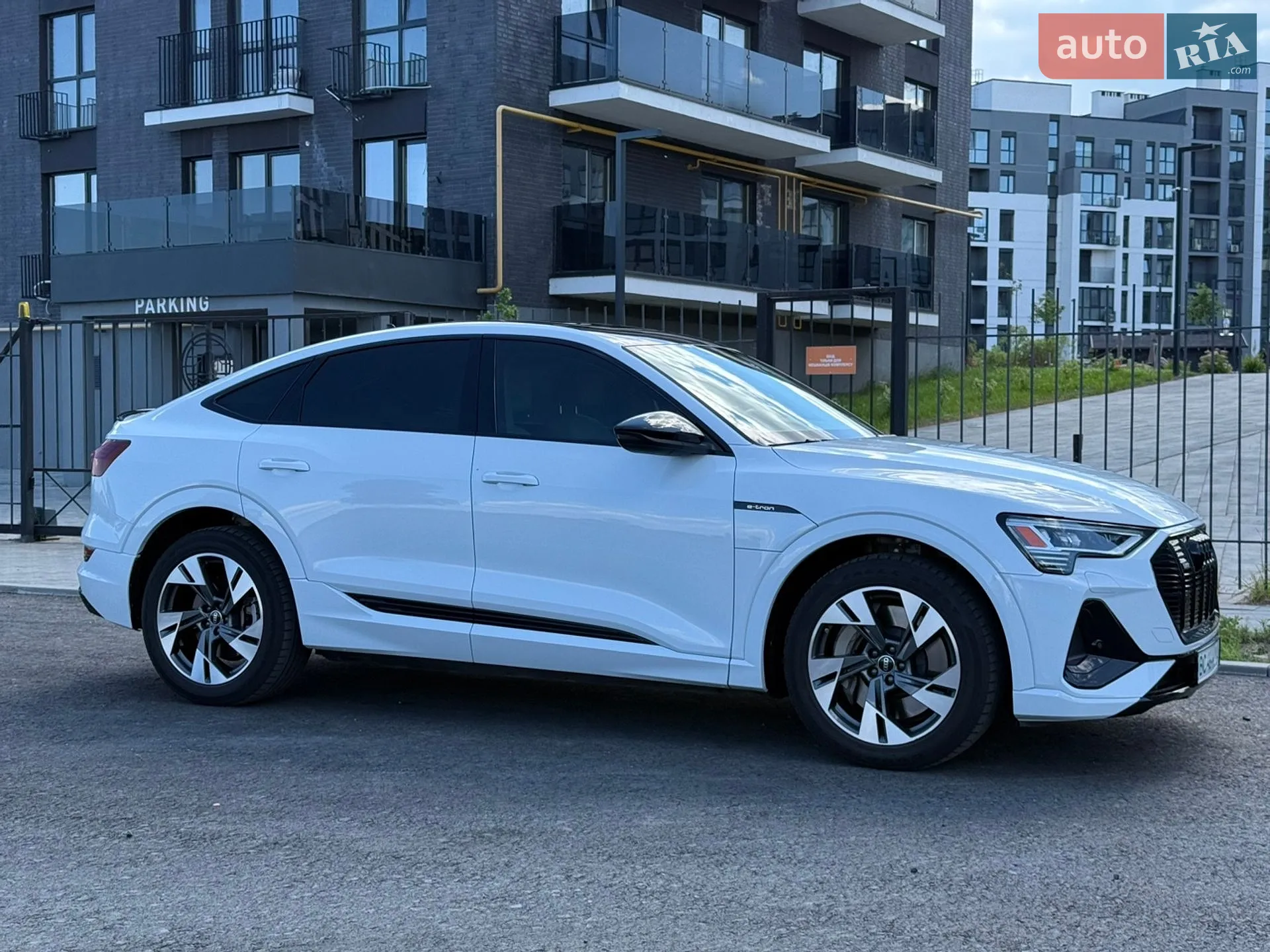 2021 Audi e-tron Sportback - мініатюра 21