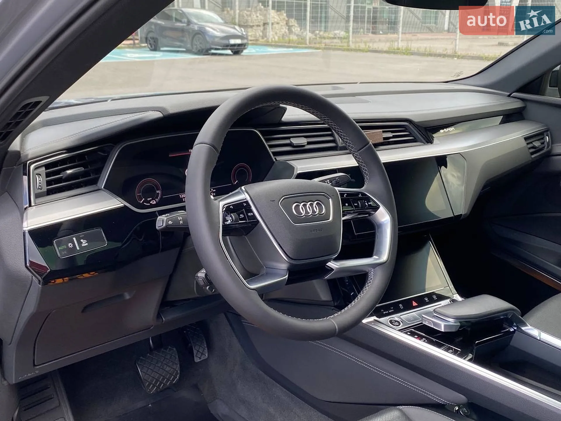 2020 Audi e-tron Sportback - мініатюра 17