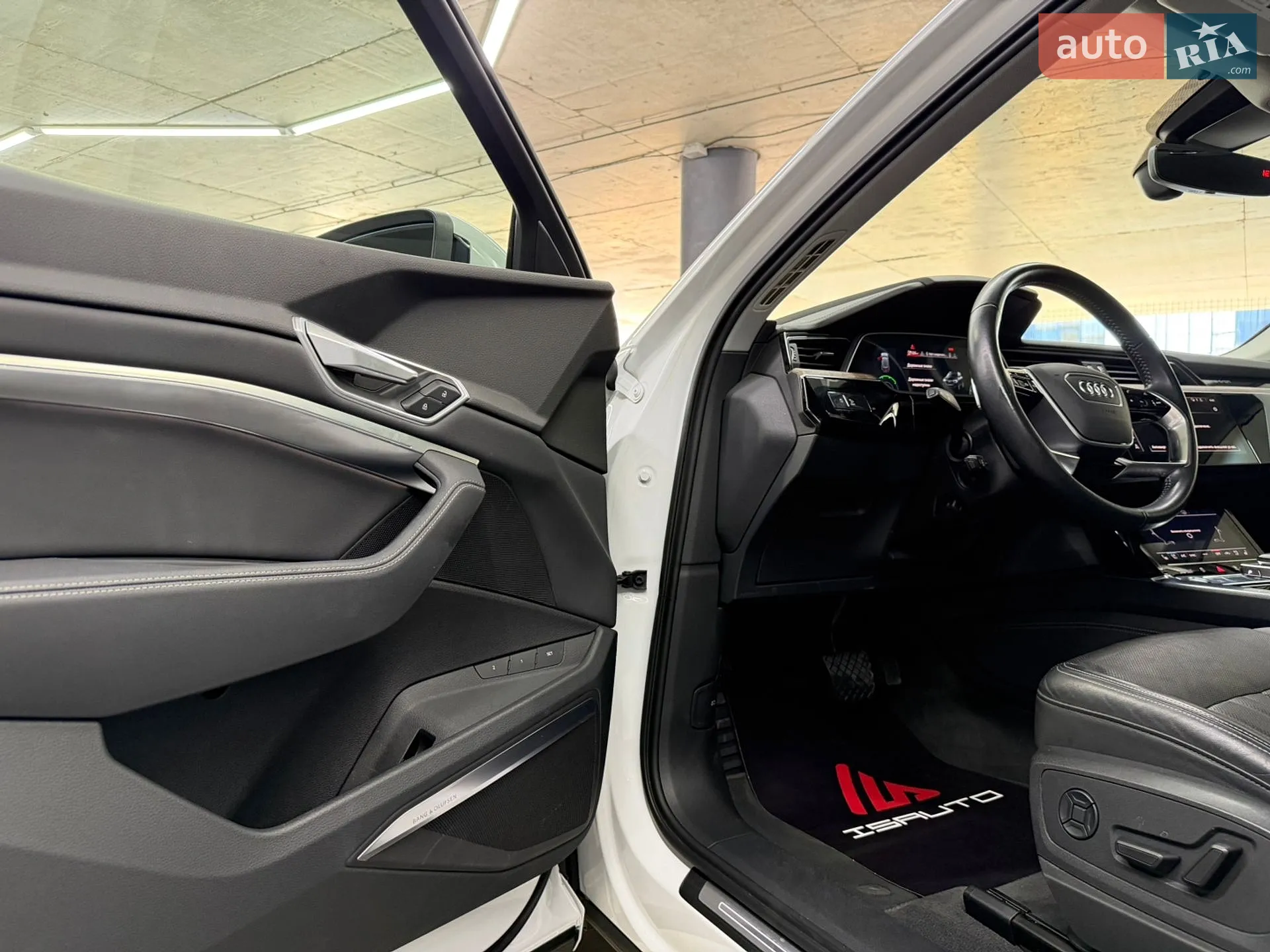 2020 Audi e-tron Sportback - мініатюра 18