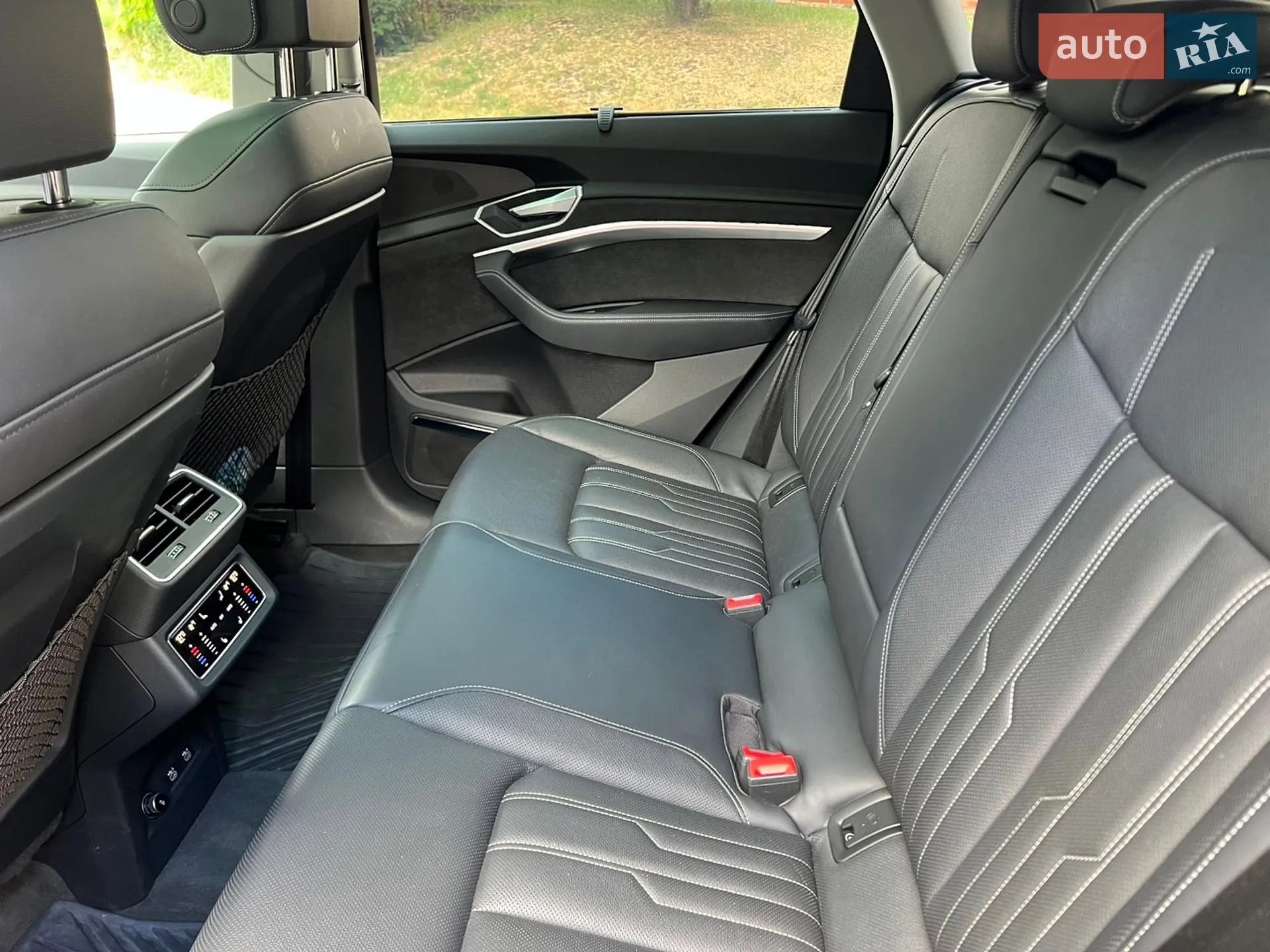 2020 Audi e-tron Sportback - мініатюра 21