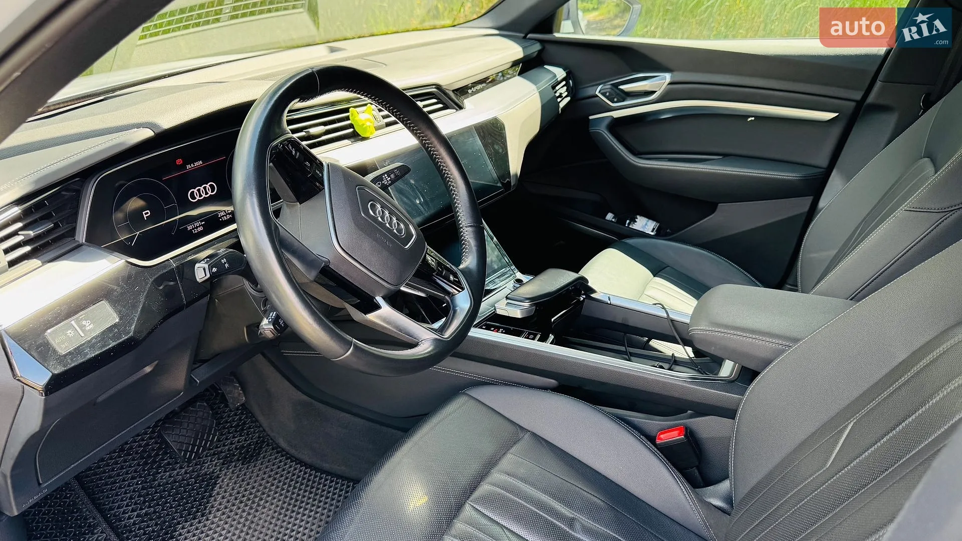 2020 Audi e-tron Sportback - мініатюра 12