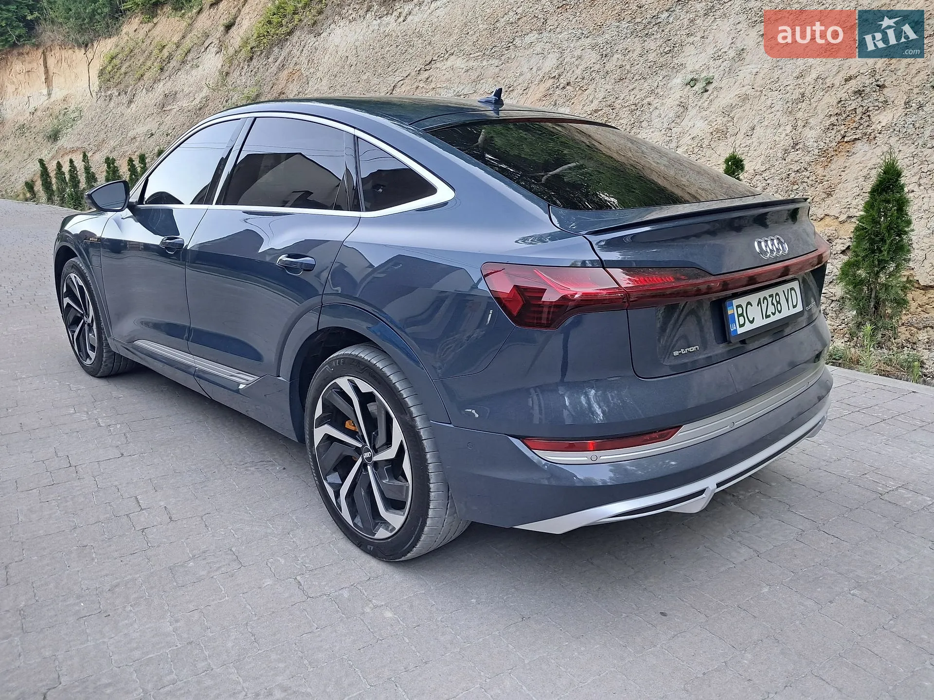2020 Audi e-tron Sportback - мініатюра 5