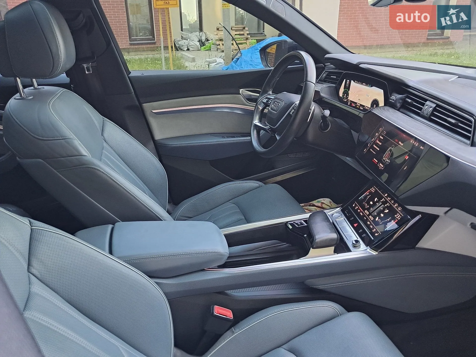 2020 Audi e-tron Sportback - мініатюра 10