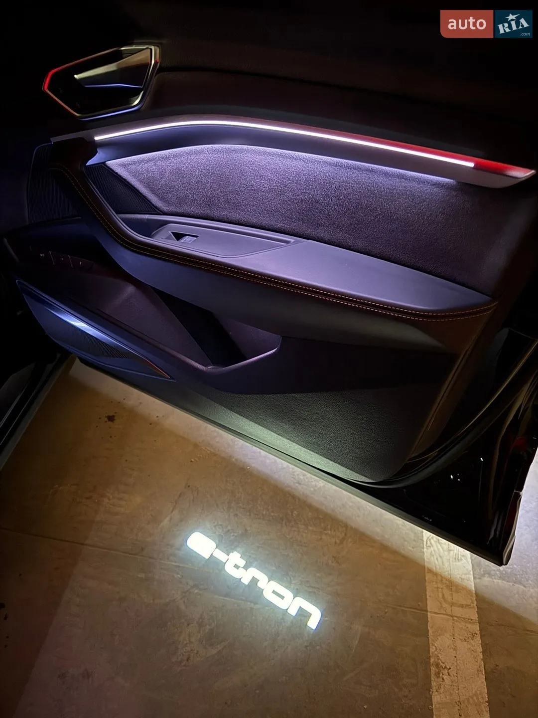 2022 Audi e-tron Sportback - мініатюра 26