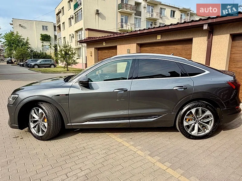 Audi e-tron Sportback 2021 VIN WAUZZZGE6MB040772 фото оголошення 3 з 60