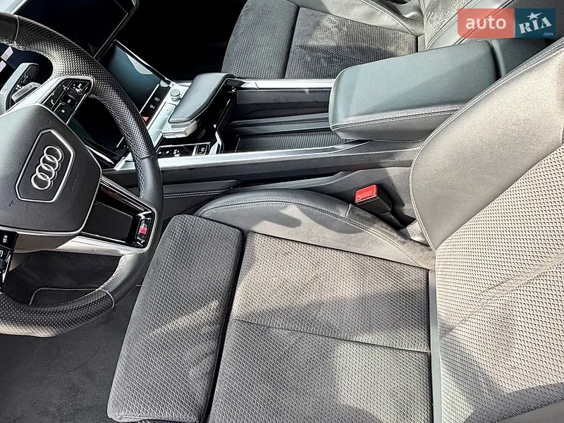 Audi e-tron Sportback 2021 VIN WAUZZZGE6MB040772 фото оголошення 30 з 60