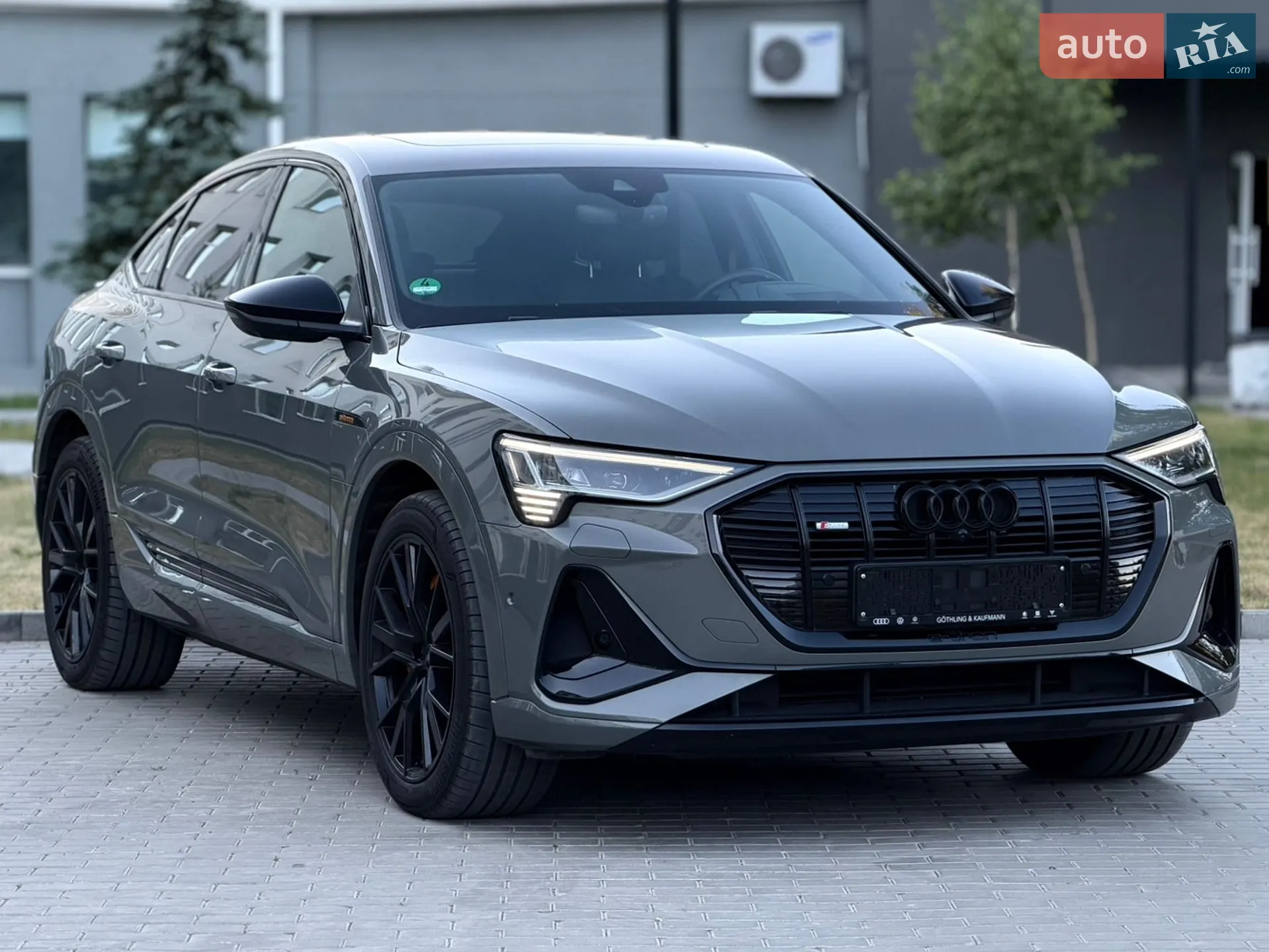 2022 Audi e-tron Sportback - мініатюра 8