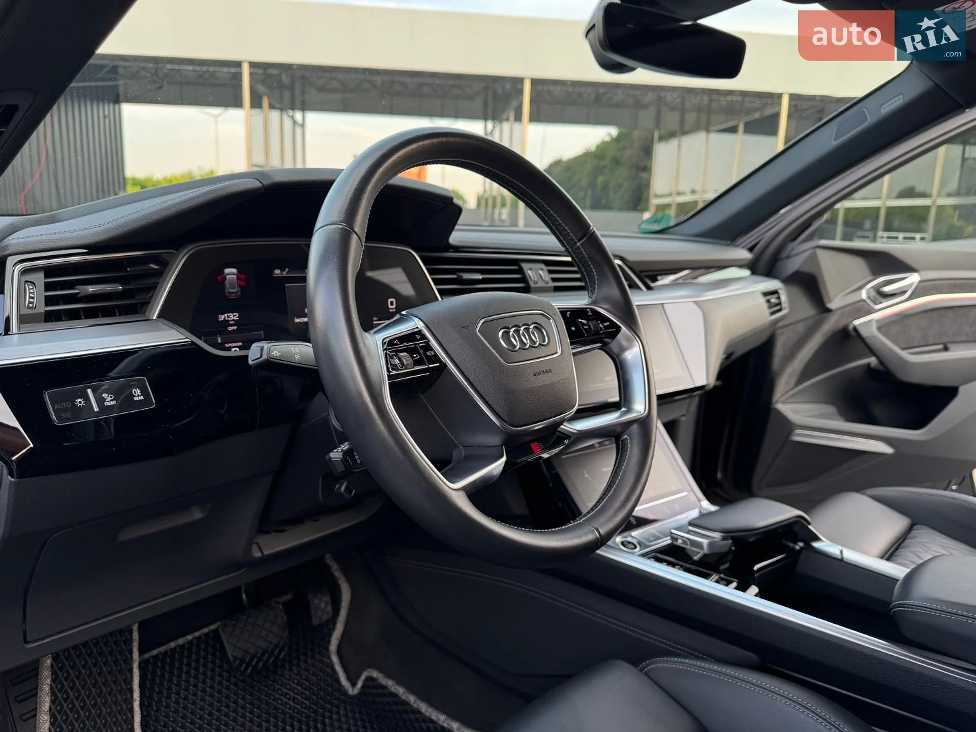 2020 Audi e-tron Sportback - мініатюра 43