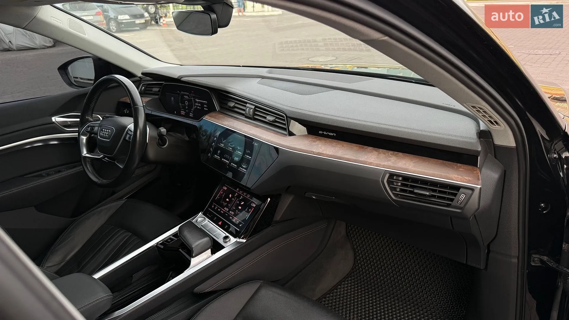 2020 Audi e-tron Sportback - мініатюра 30