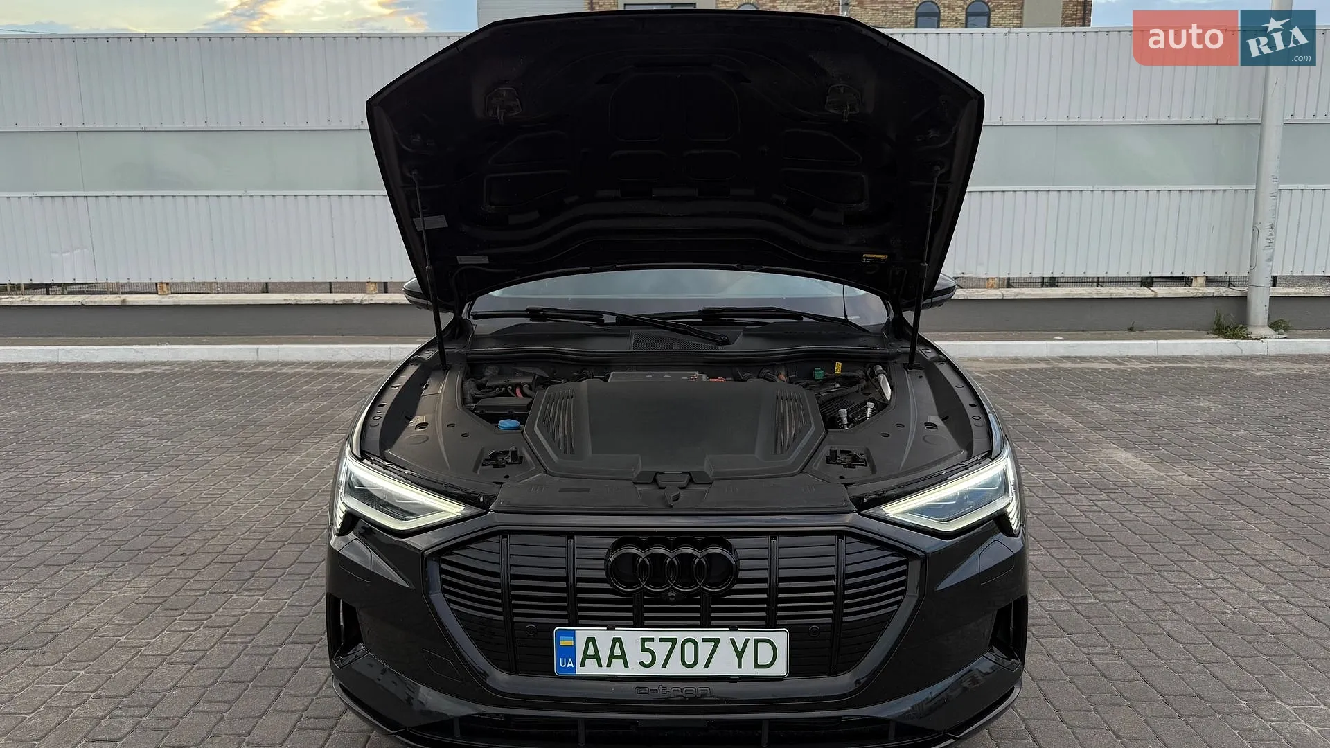 2020 Audi e-tron Sportback - мініатюра 35