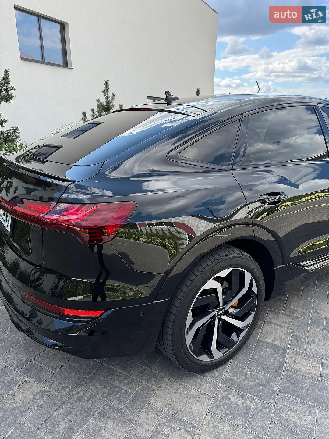 2022 Audi e-tron Sportback - мініатюра 9