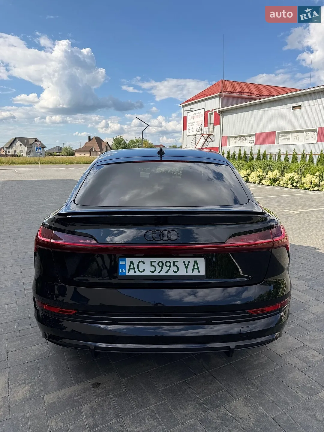 2022 Audi e-tron Sportback - мініатюра 10
