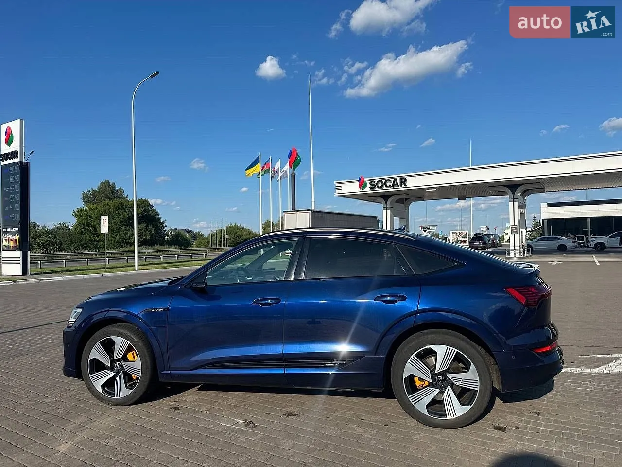 2021 Audi e-tron Sportback - фото 1