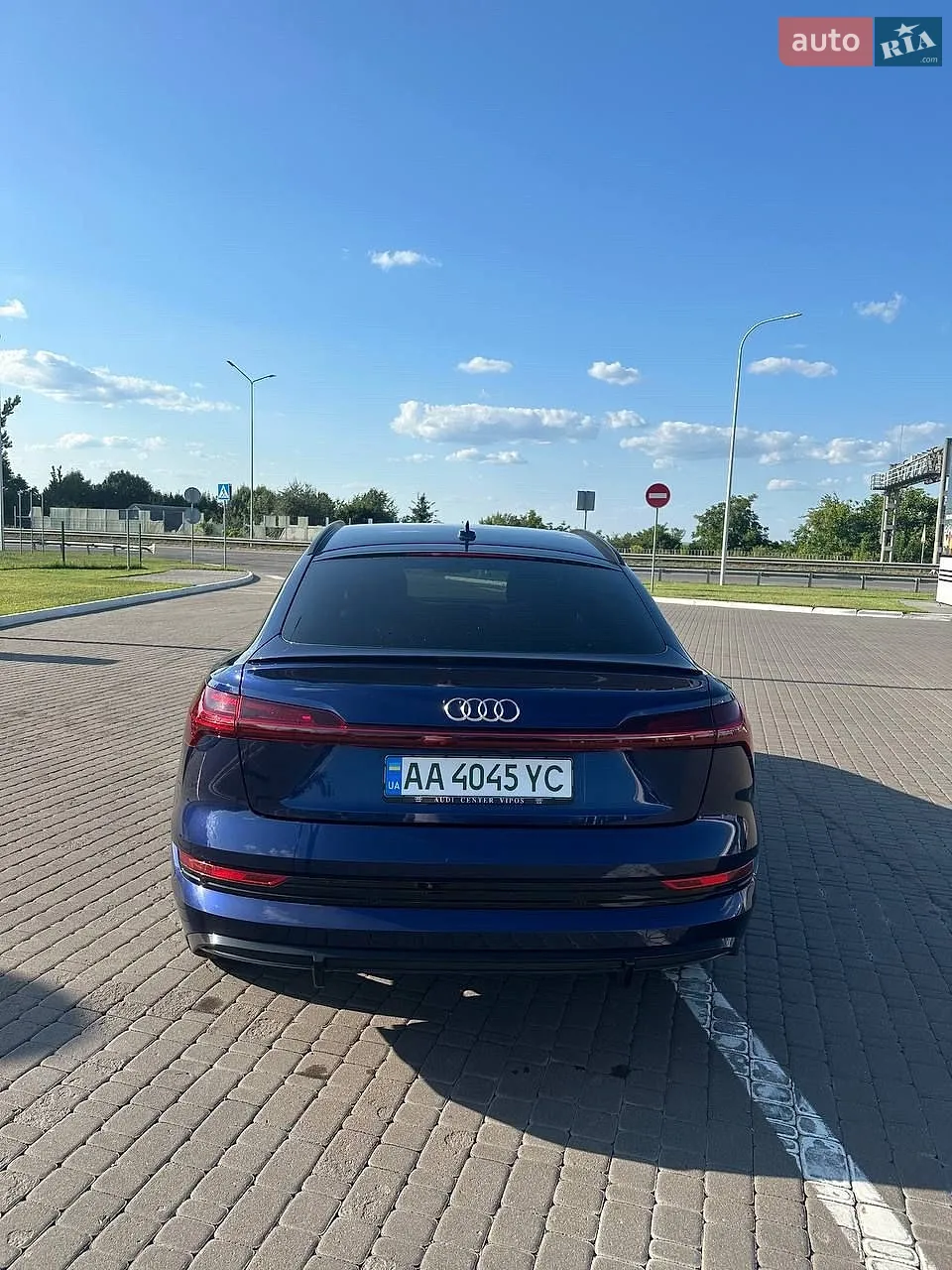 2021 Audi e-tron Sportback - мініатюра 10