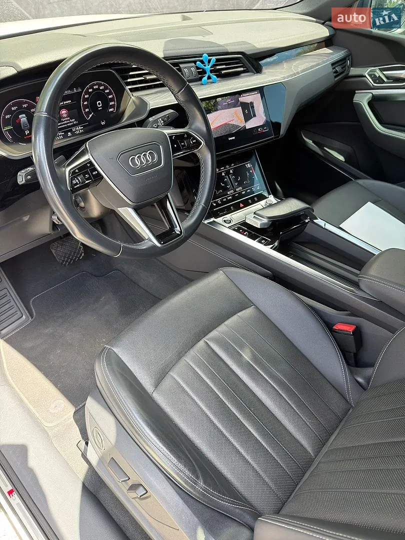 2022 Audi e-tron Sportback - мініатюра 13