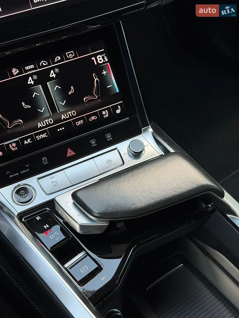 2022 Audi e-tron Sportback - мініатюра 25