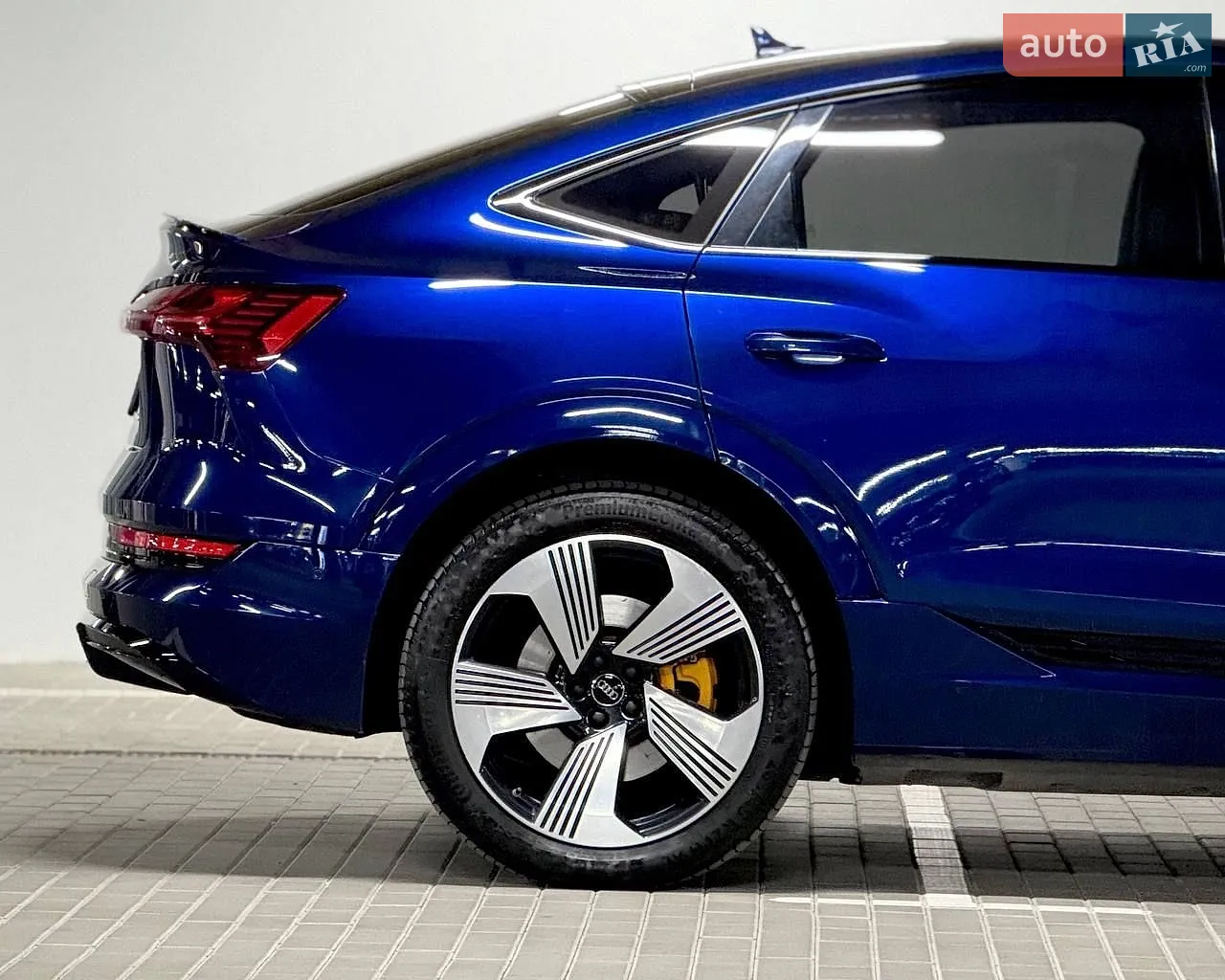 2020 Audi e-tron Sportback - мініатюра 7